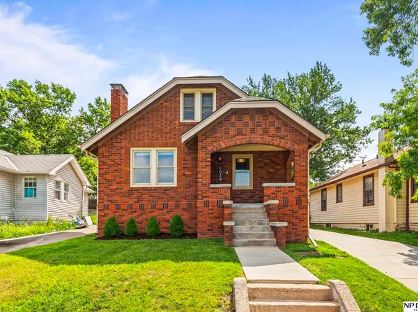 6039 S 39th St, Omaha, NE 68107