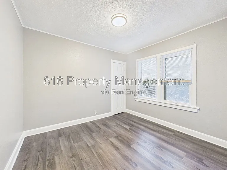 6808 S Benton Ave — Photo 15