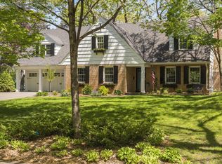 125 Hawthorne Rd, Hopkins, MN 55343