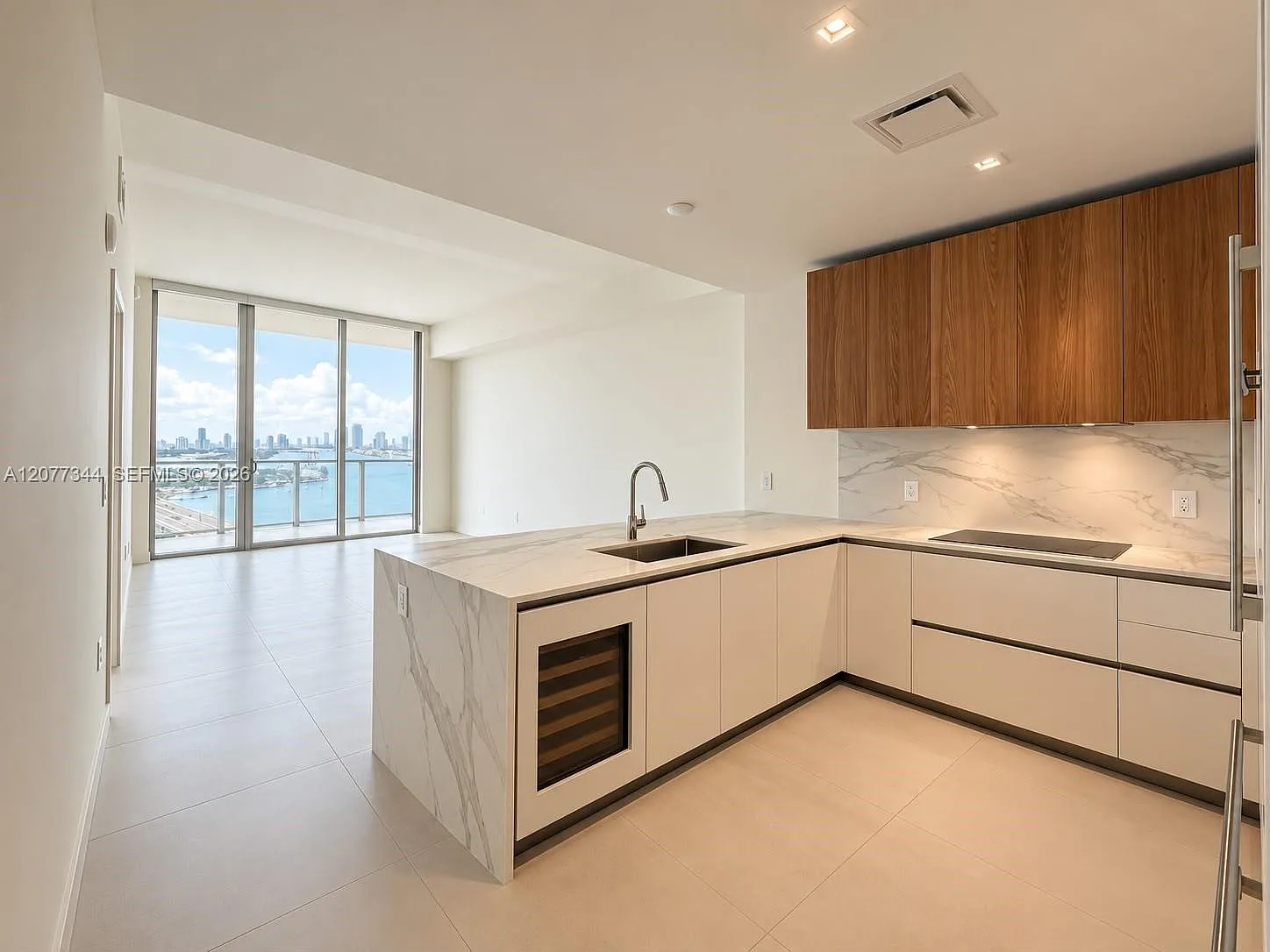 1 bed, 2.0 bath, 1216 sqft, $6,350 — Photo 3