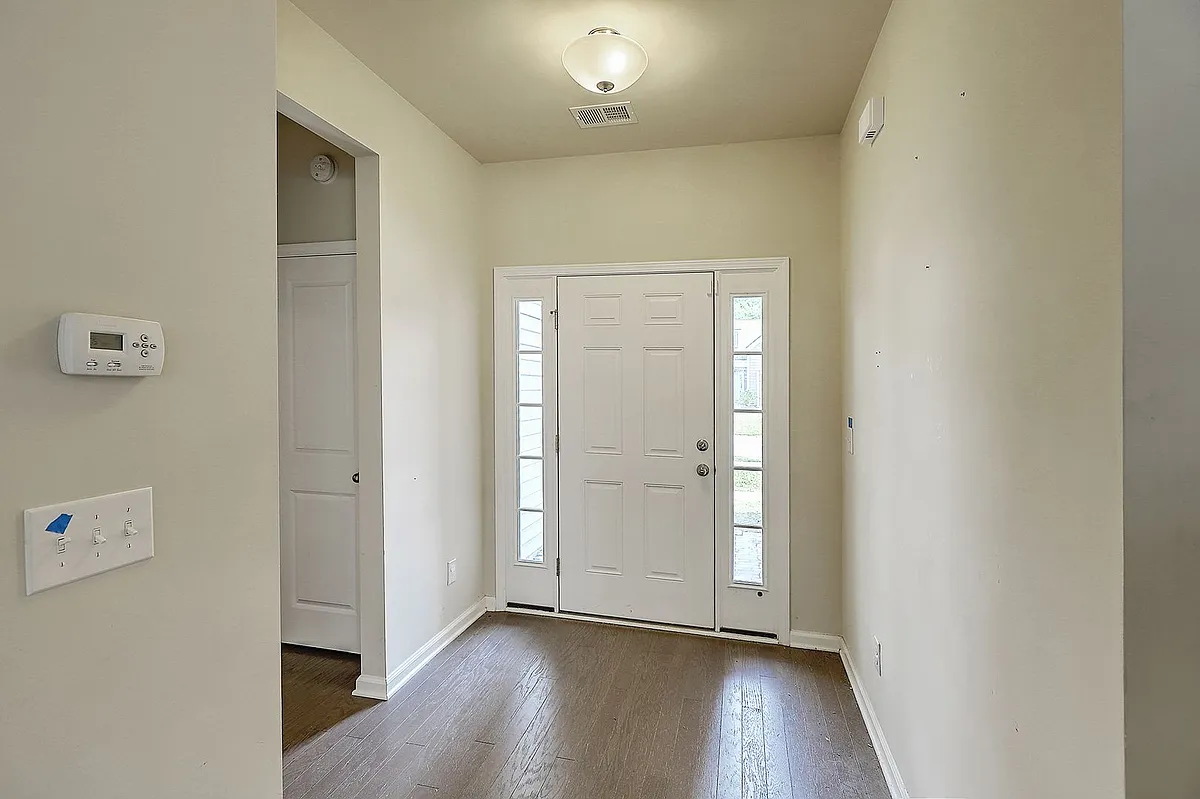 Building Photo - 7707 High Maple Cir