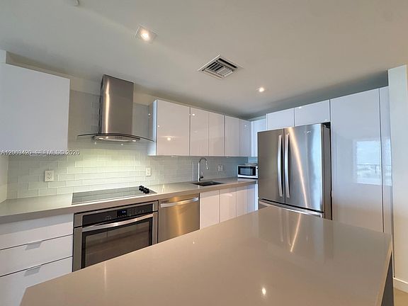 4th image of 1600 NE 1st Ave APT 3611