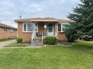37 Bedford Ave, Lackawanna, NY 14218