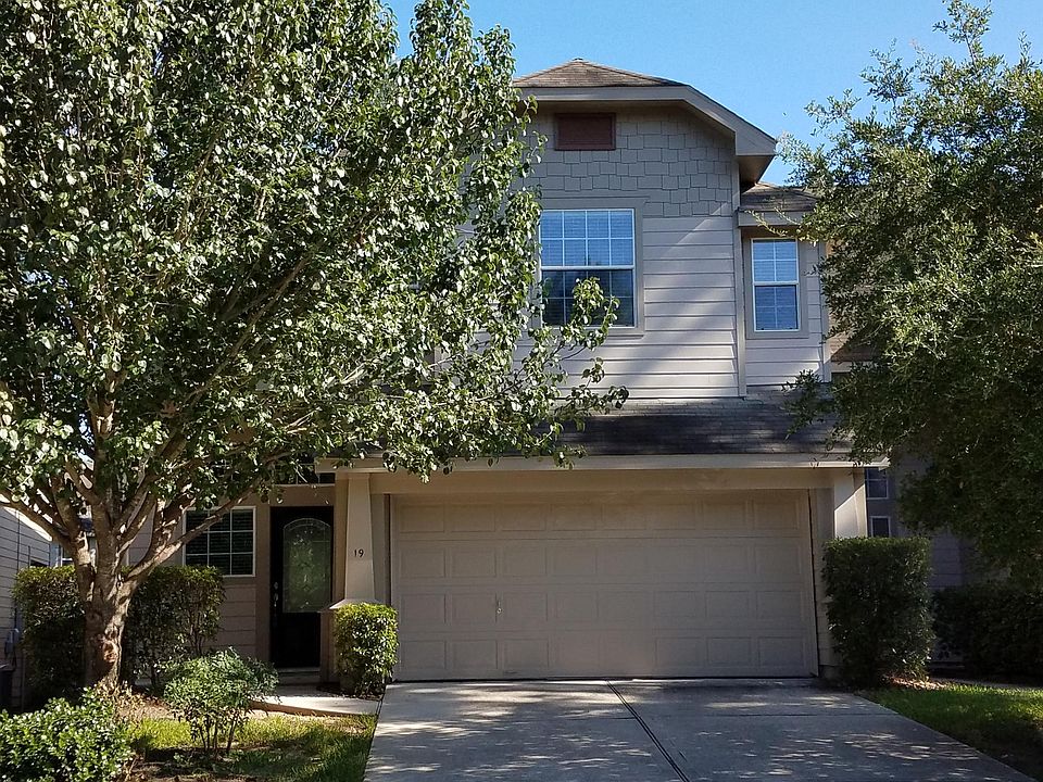 1st image of 19 S Burberry Park Cir