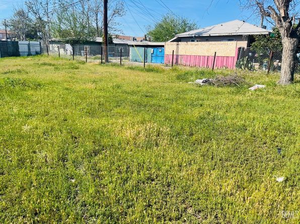 1312 Robinson St, Bakersfield, CA 93305