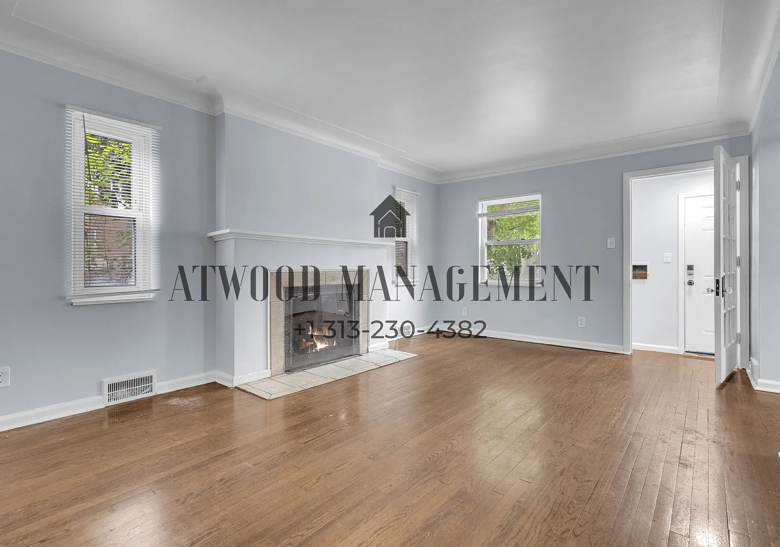 This beautifully updated 3-bedroom, 2-bath single-family home is ready for move-in! — Photo 2
