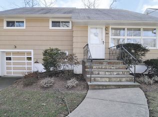 29 Morley Ln, Bloomfield, NJ 07003