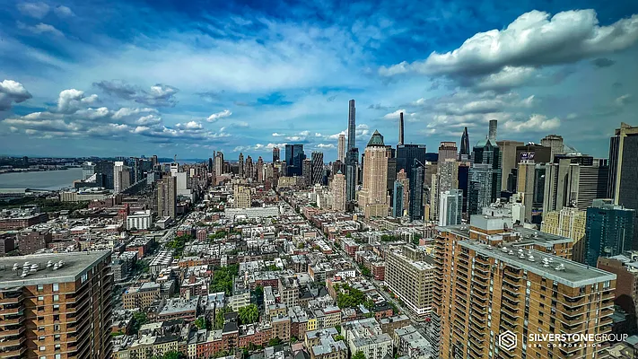 Rented by Silverstone Group USA Corp. | media 25