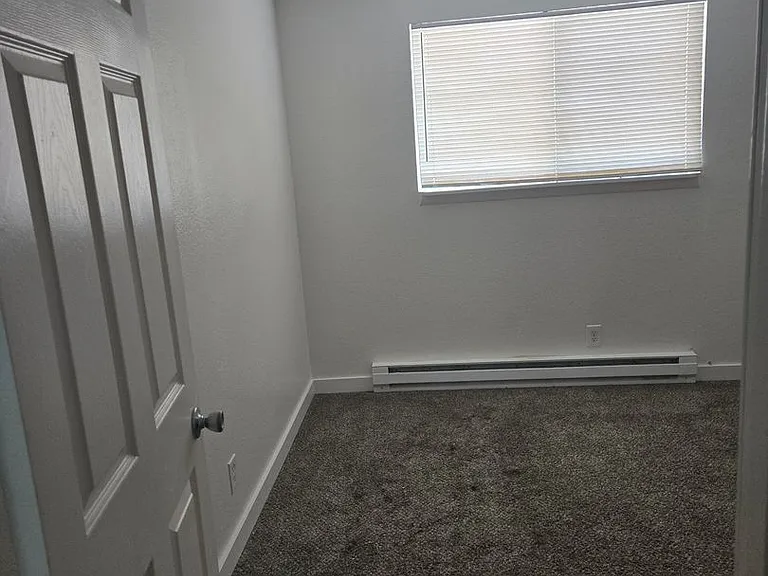 1715 Center Ave #1 — Photo 43