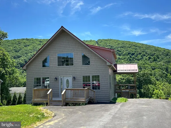 136 Wilt Blvd, Millersburg, PA 17061