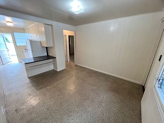 4th image of 705 Hoawa St APT B2