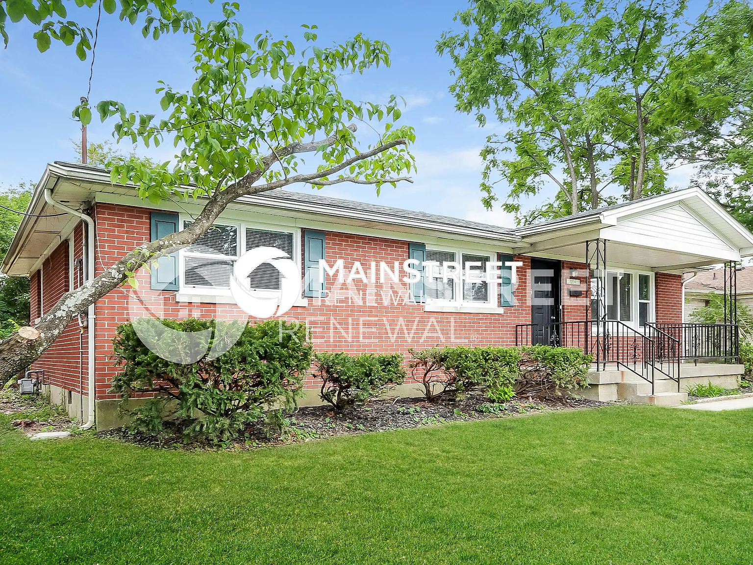 2242 Thistledawn Dr — Photo 2
