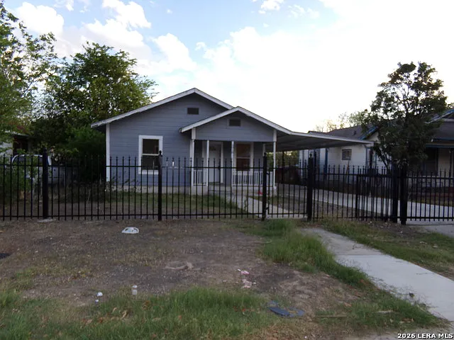 3918 W Martin St — Photo 4