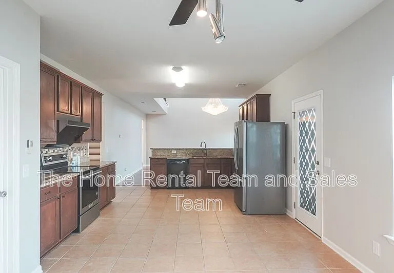 25 Litchfield Dr — Photo 20