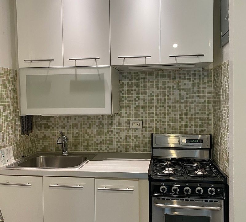 1st image of 428 E 85th St APT 2D