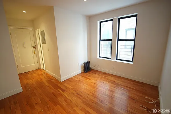 Rented by Oxford Property Group | media 34