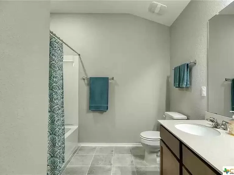 220 Danablu Dr — Photo 22