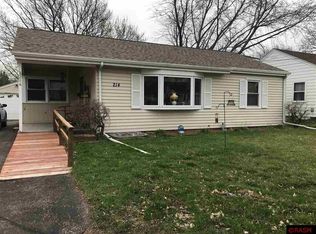 214 Dolph Rd, Mankato, MN 56001