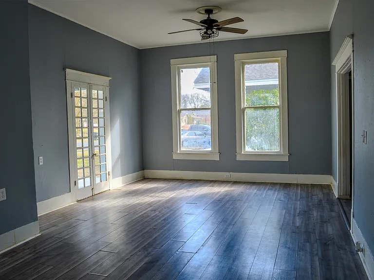 2416 Highland Ave — Photo 13