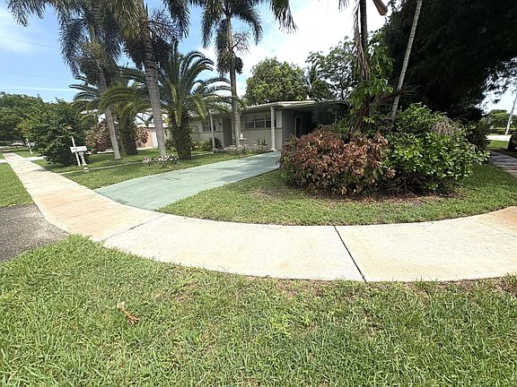 3rd image of 6940 NW 14th Court NW