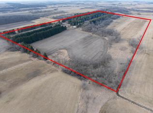 N1566 Scofield Rd, Watertown, WI 53098