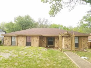 706 Maple Glen Dr, Garland, TX 75043