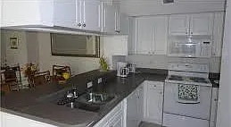 17100 N Bay Rd — Photo 4