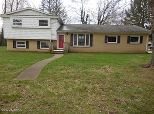 4005 Croyden Ave, Kalamazoo, MI 49006