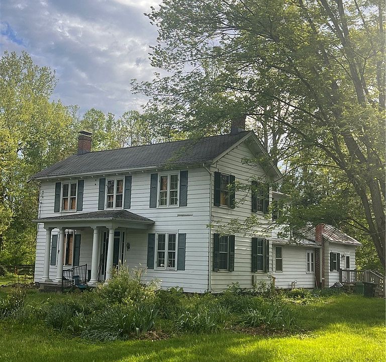1st image of 841 Greene St
