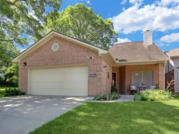 112 Harbour Town Dr, Montgomery, TX 77356