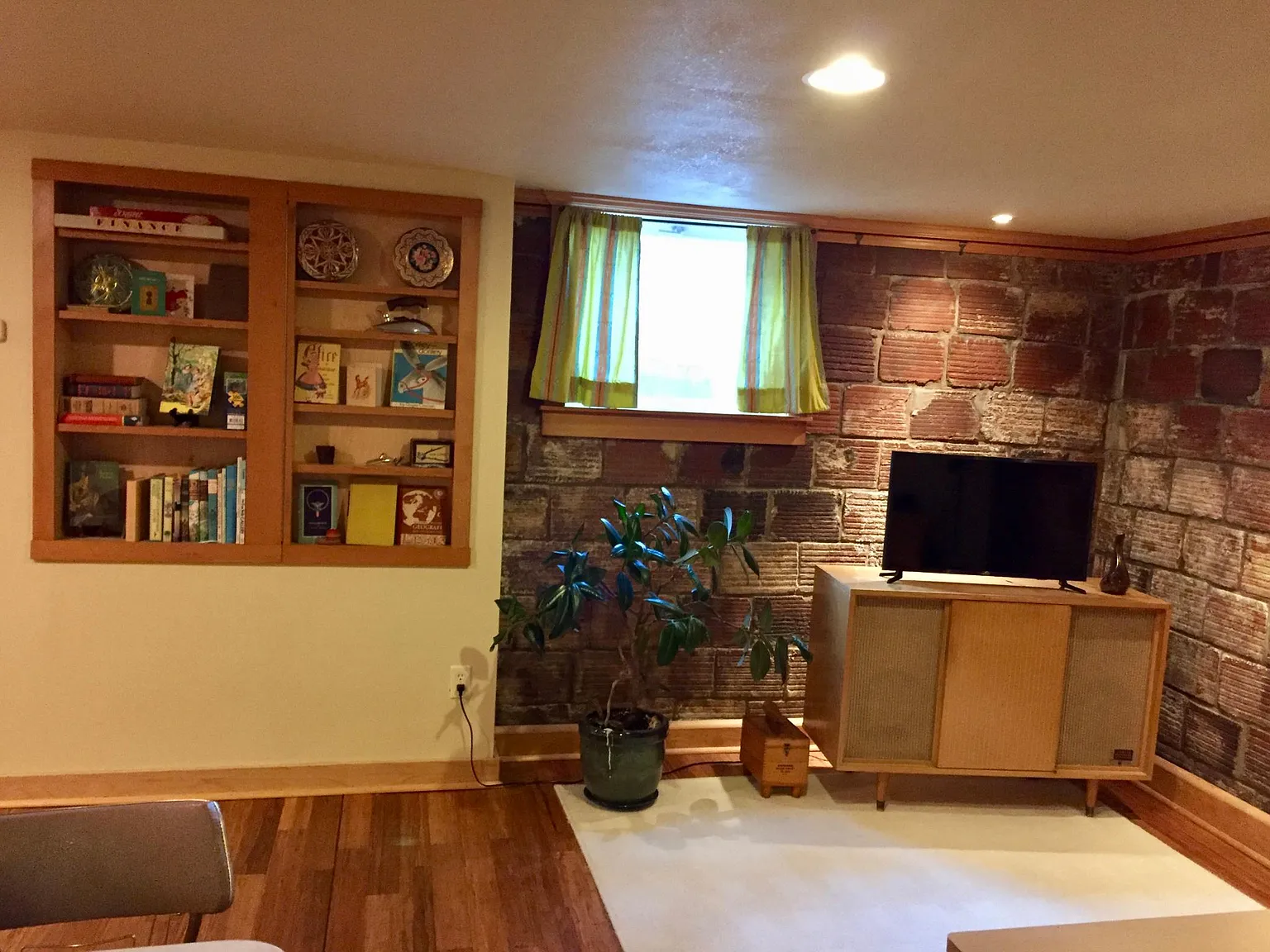 1752 NE Junior St — Photo 3