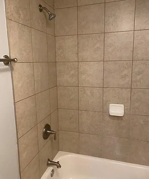 421 Burbank St SE #2 — Photo 5