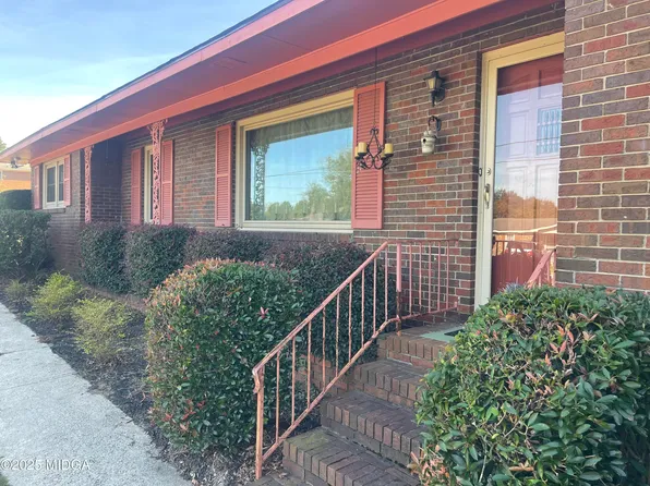 3850 Gadson Dr, Macon, GA 31204