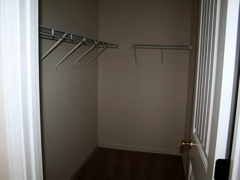 755 Kinniard Rd — Photo 12