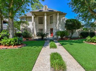 17610 Surreywest Ln, Spring, TX 77379