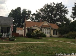 516 W Madison St, Girard, IL 62640