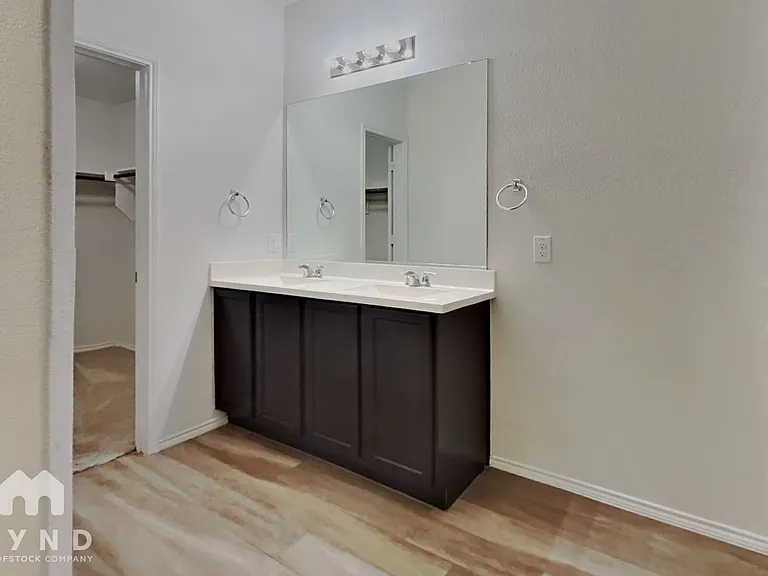 2436 Dolostone Dr — Photo 9