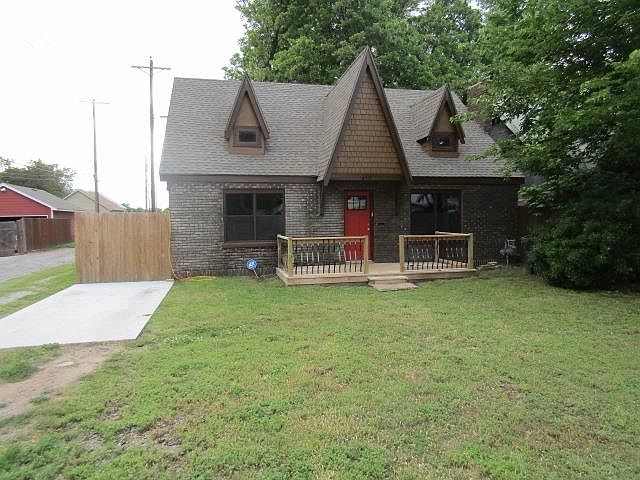 1st image of 410 S Garfield St