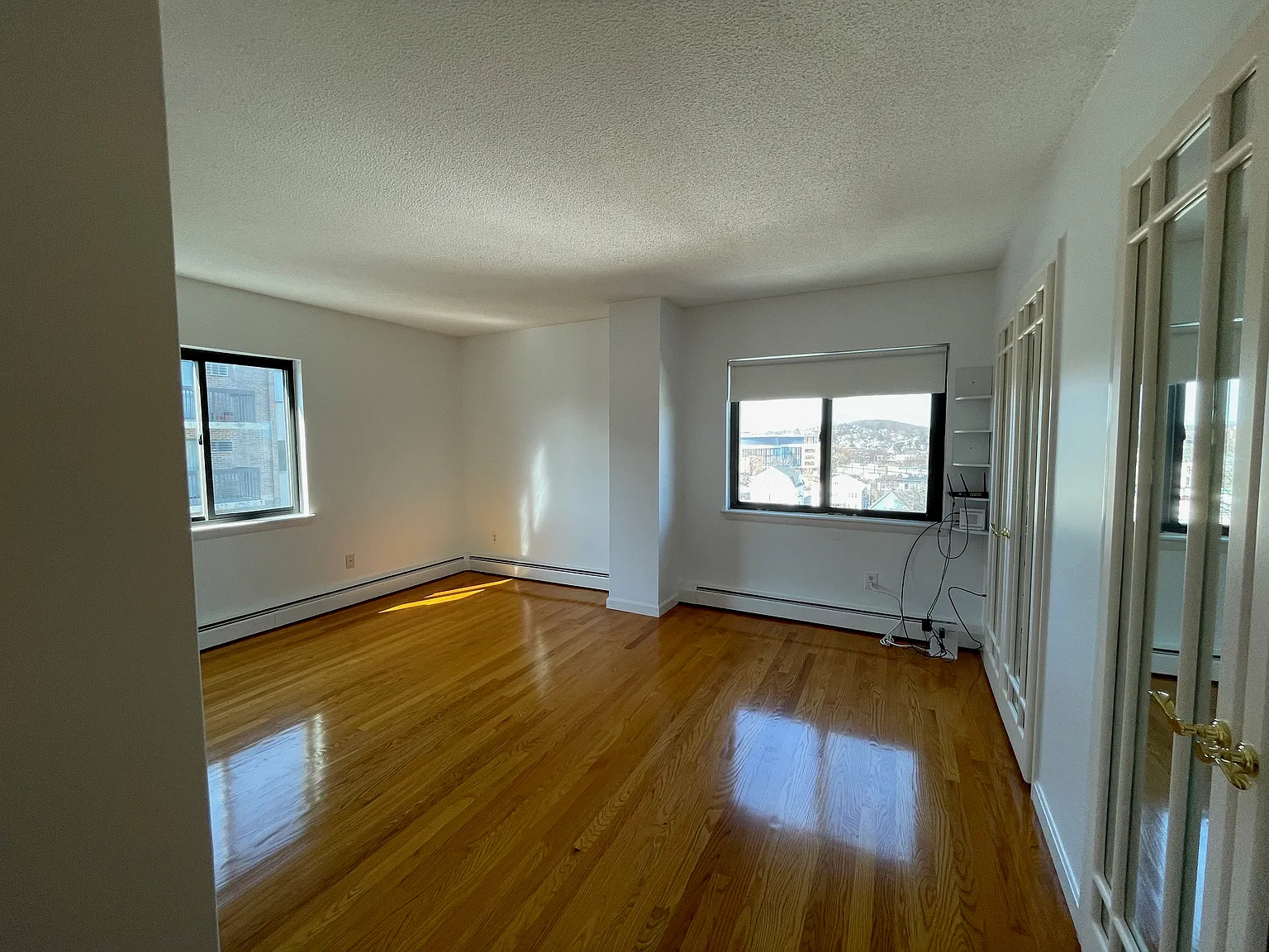 2 bed, 950 sqft, $2,650 — Photo 4