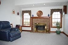 3rd image of 4007 Beaumont Est