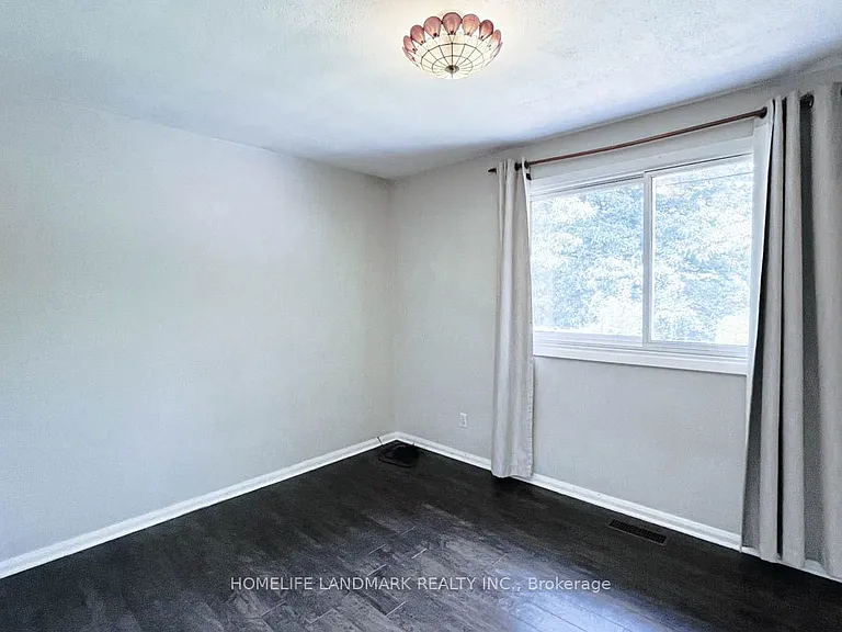 16 Lochinvar Cres #MAIN — Photo 28