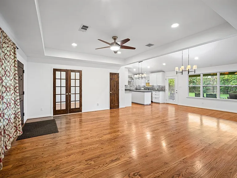 1526 Adkins Rd — Photo 8