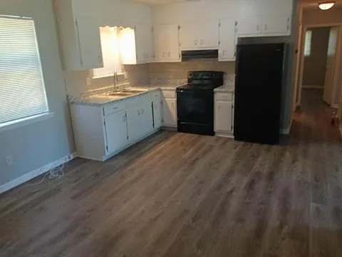 22217 Hood St — Photo 7