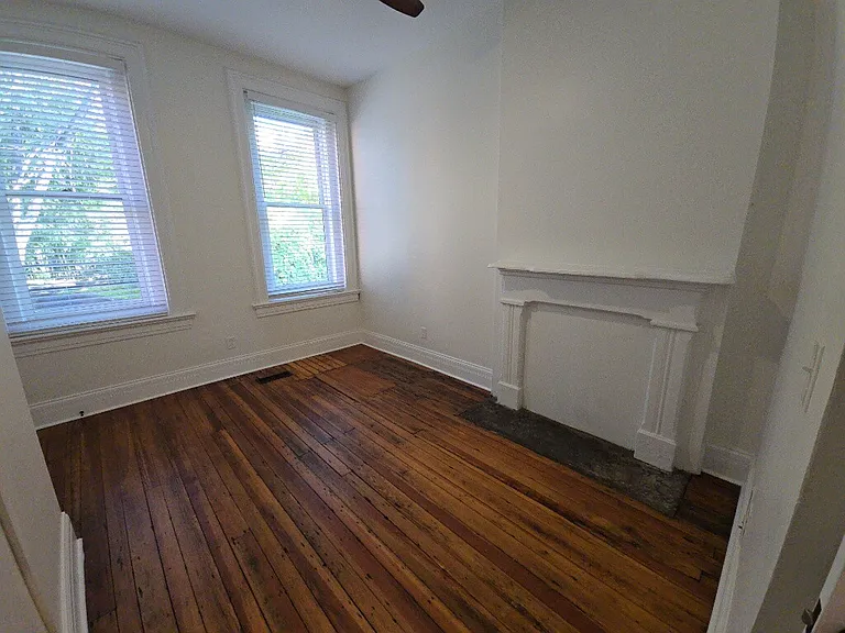 322 Mulberry St — Photo 13