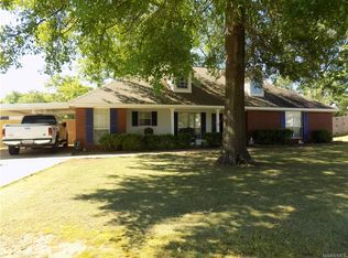 47 Wesley Dr, Deatsville, AL 36022
