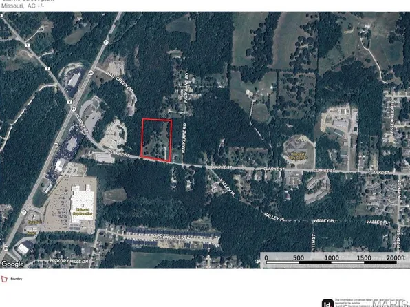 1410 Clarke St, De Soto, MO 63020