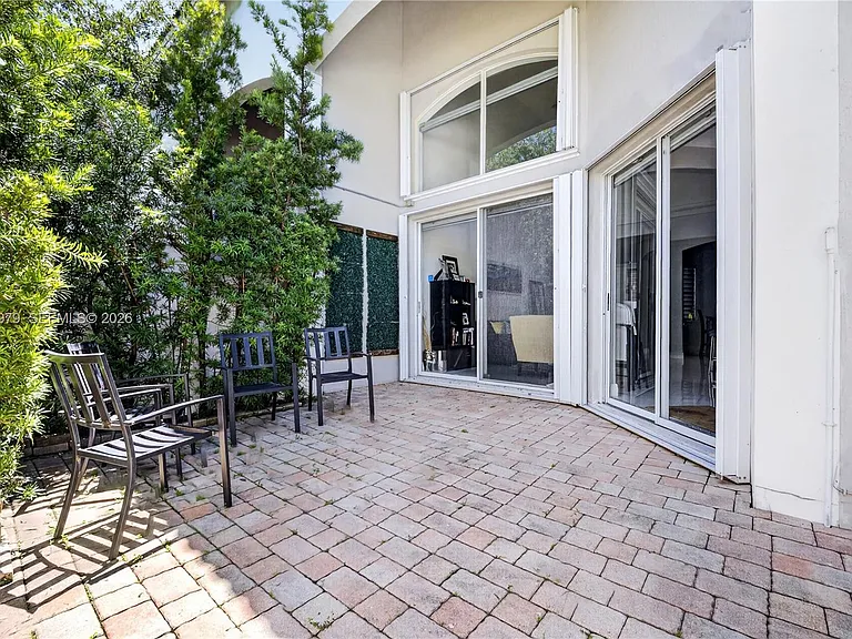8061 NW 114th Pl #8061 — Photo 36
