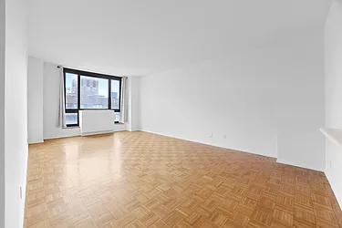 Rented by RELO REDAC INC.