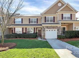 1044 Silver Gull Dr, Tega Cay, SC 29708