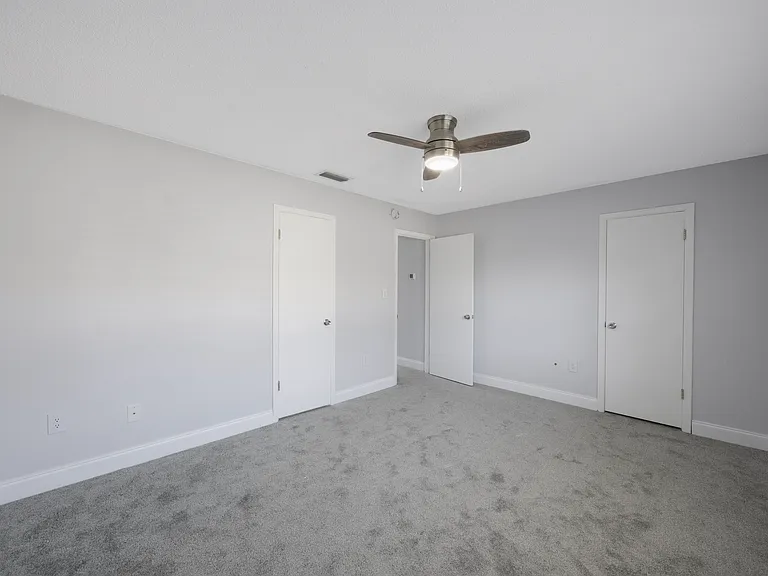 200 Westwood Ter N #198 — Photo 15